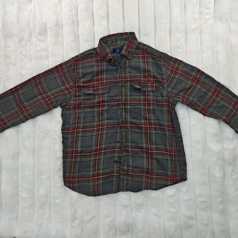 Men’s red/gray plaid shirt, button up, long sleeve, with pockets